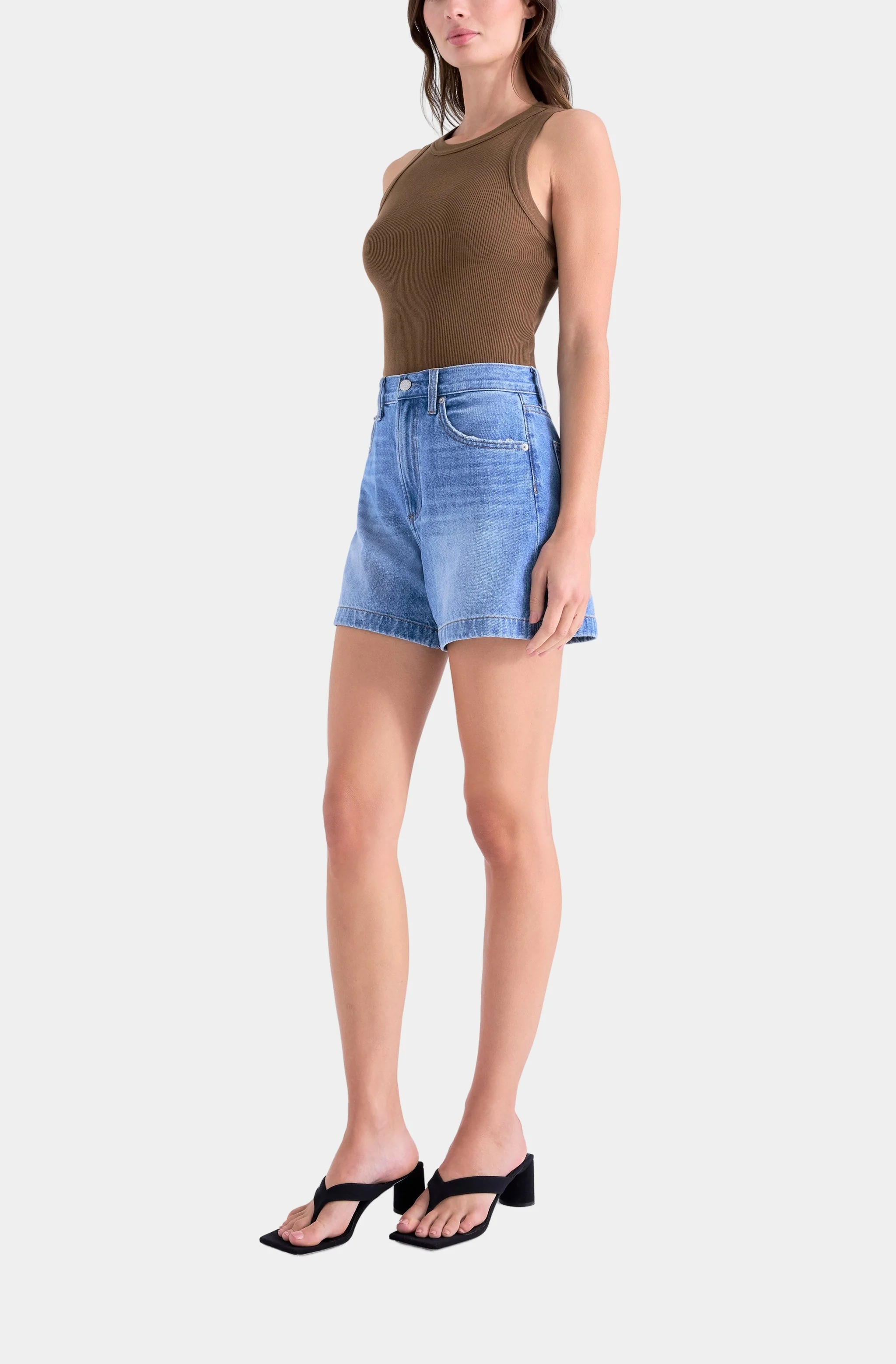 Saige Short - Image 2